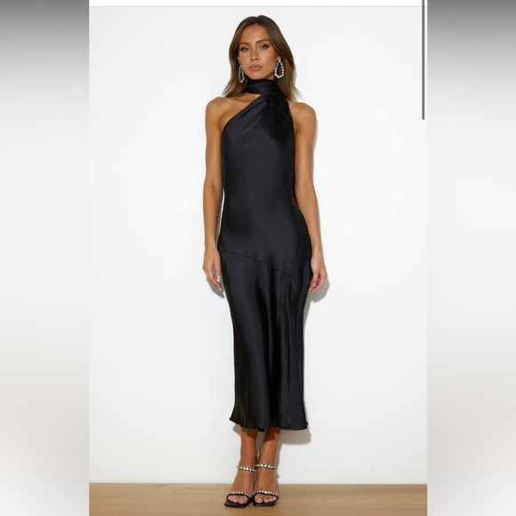 Hello Molly Scarf Dress - Picture 1 of 11
